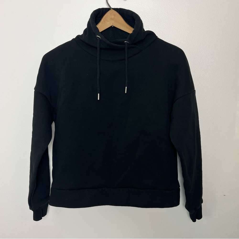 Woman’s Banana Republic Black Cowl Sweatshirt Soft and Comfortable‎